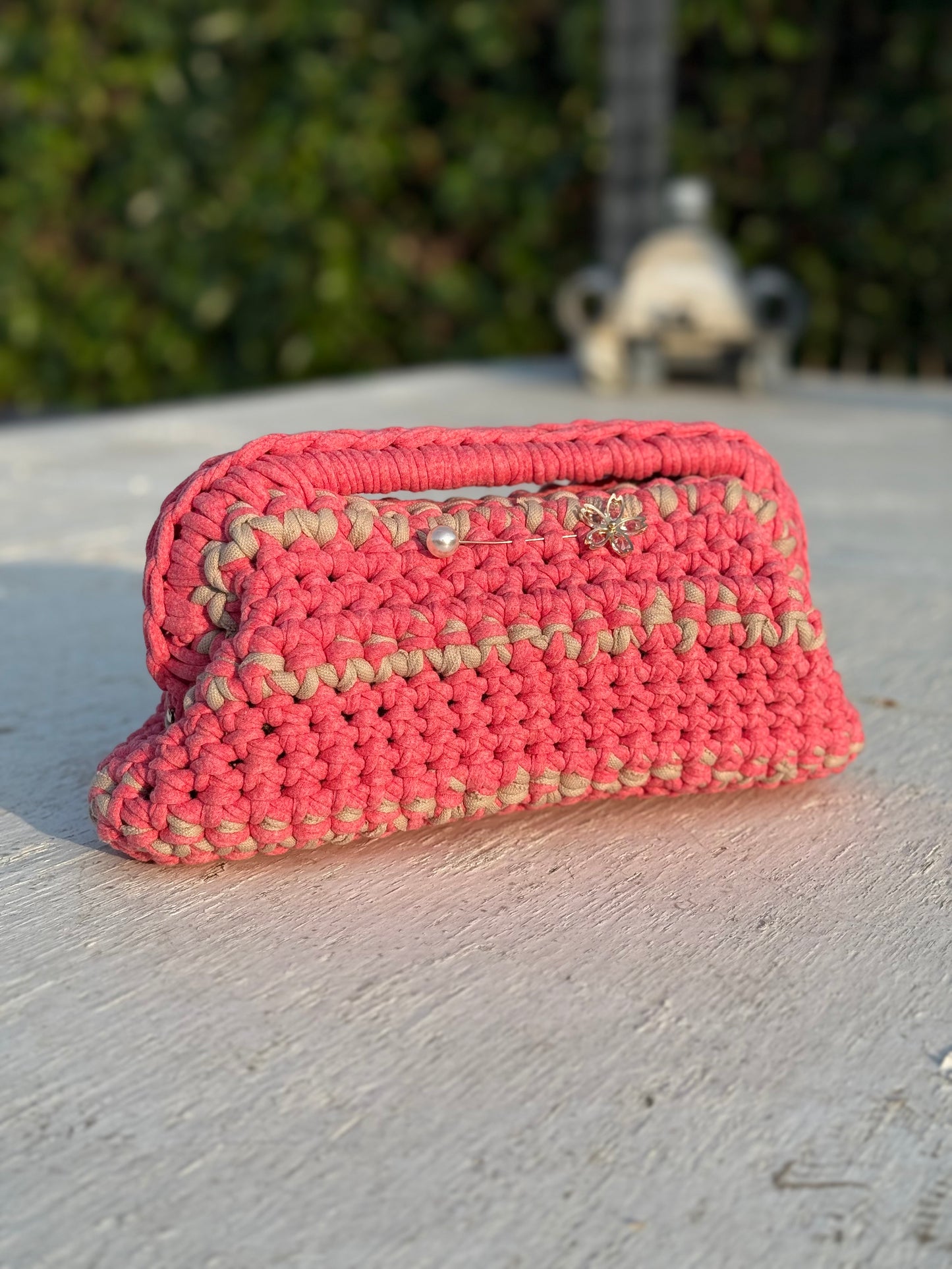 Clutch Bicolor