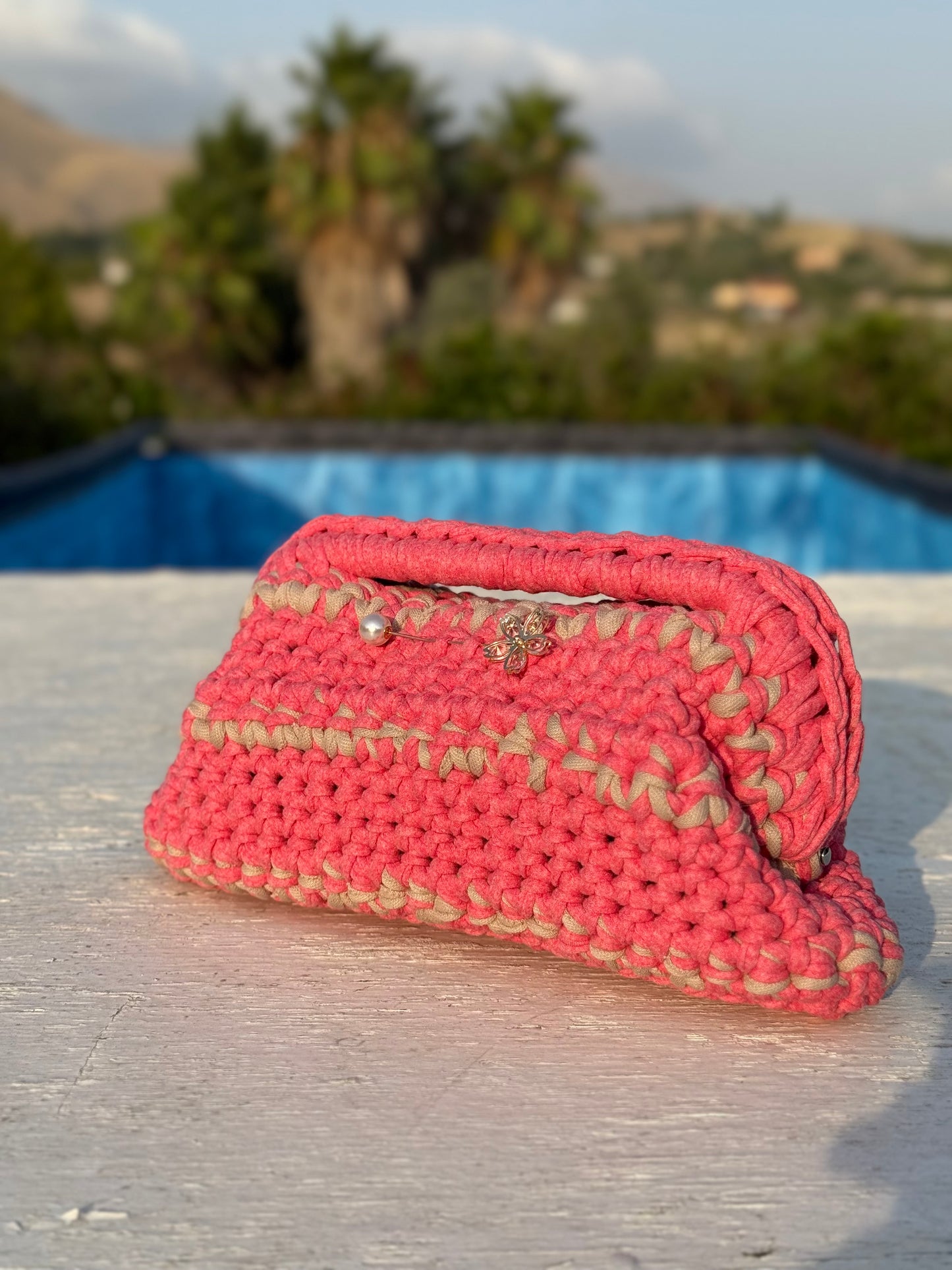 Clutch Bicolor