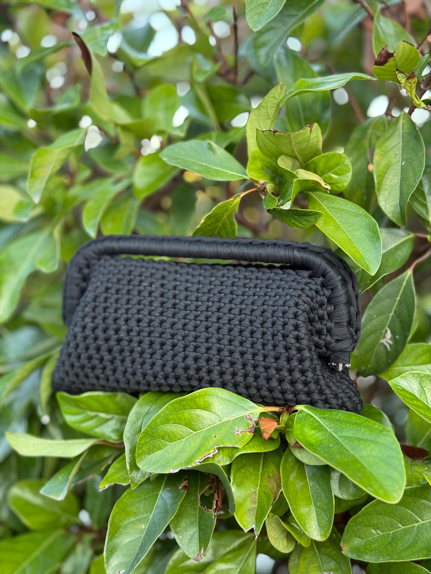 Clutch Black