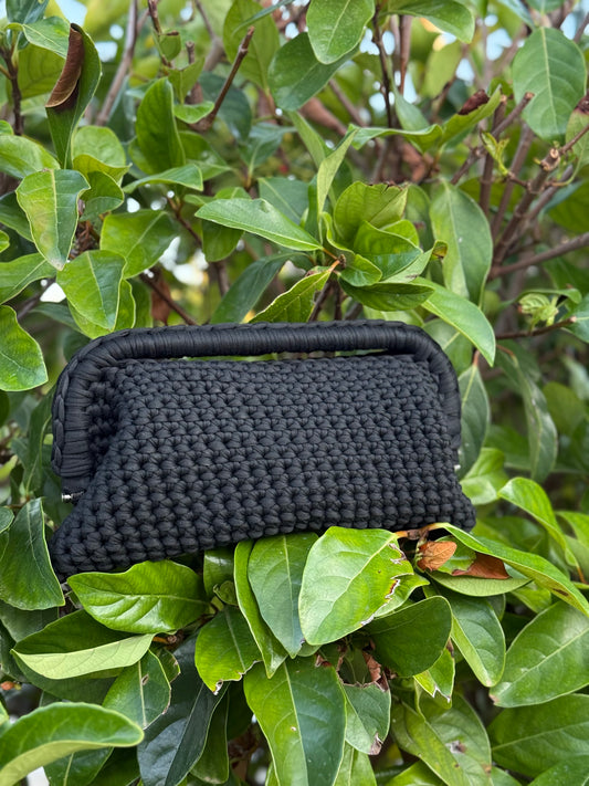 Clutch Black